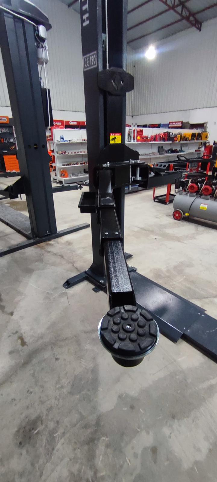 4 TON TAM OTOMATİK TABAN ŞASELİ HİDROLİK LİFT