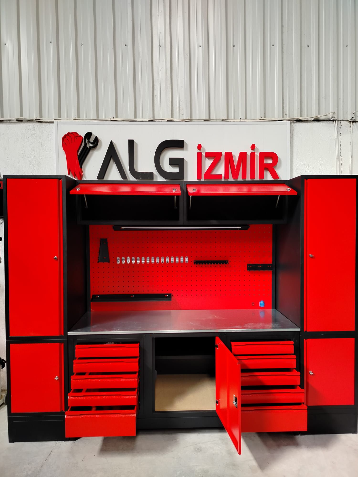 3 METRE DOLAPLI MODÜLER ÇALIŞMA TEZGAHI