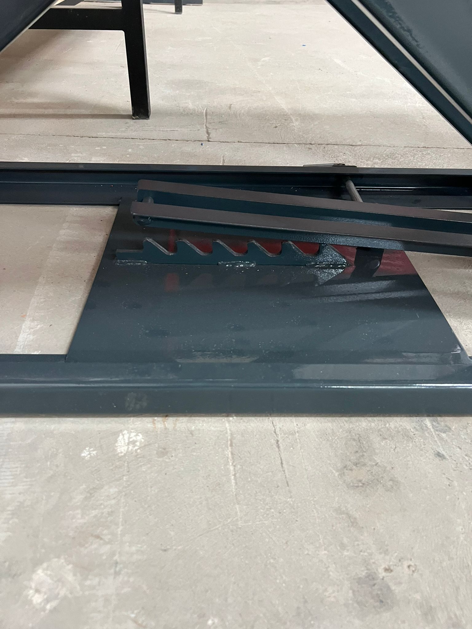 500 KG HALATLI, MEKANİK KİLİTLİ MOTORSİKLET LİFTİ