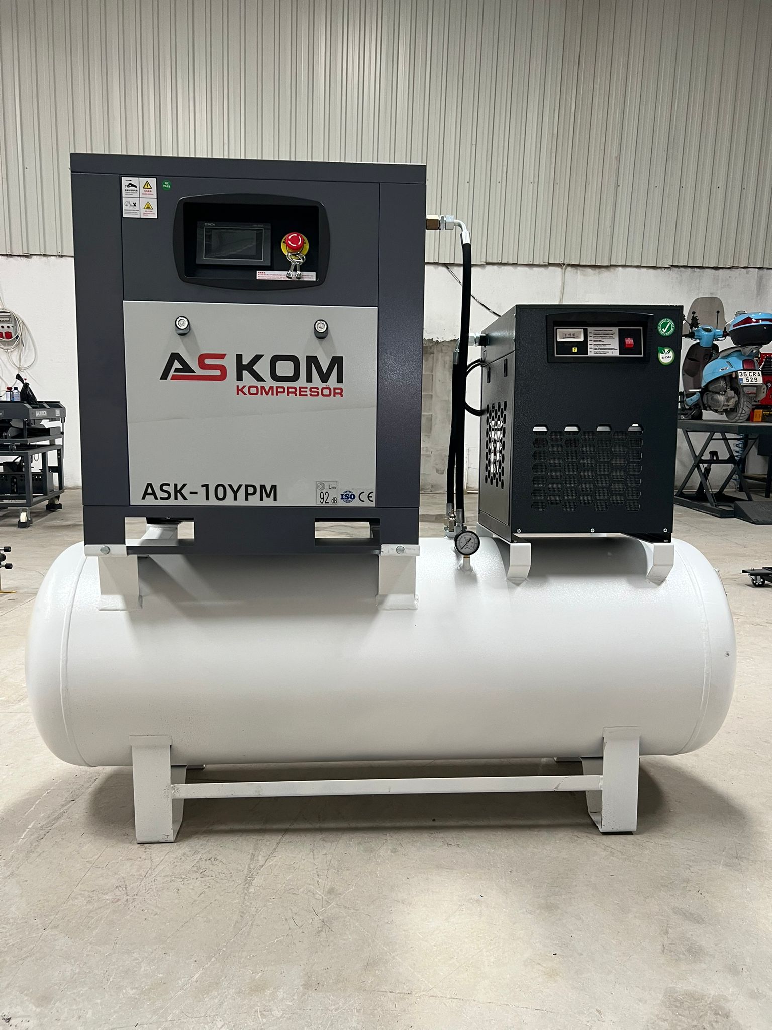 500 LİTRE 16 BAR VİDALI HAVA KOMPRESÖRÜ İNVERTER