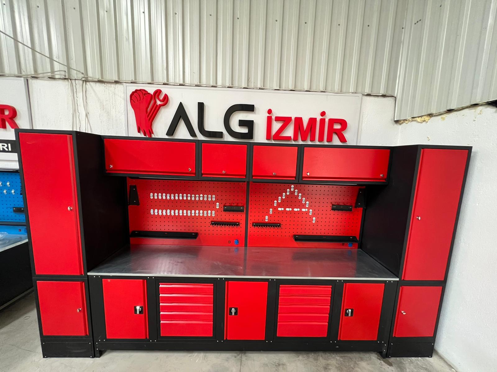 4 METRE DOLAPLI MODÜLER ÇALIŞMA TEZGAHI